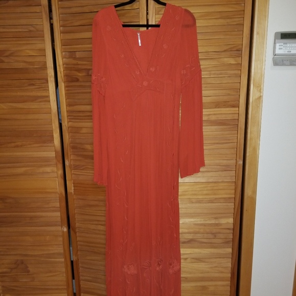 NWOT FREE PEOPLE Summer Love Dress Embroidered - Picture 5 of 8